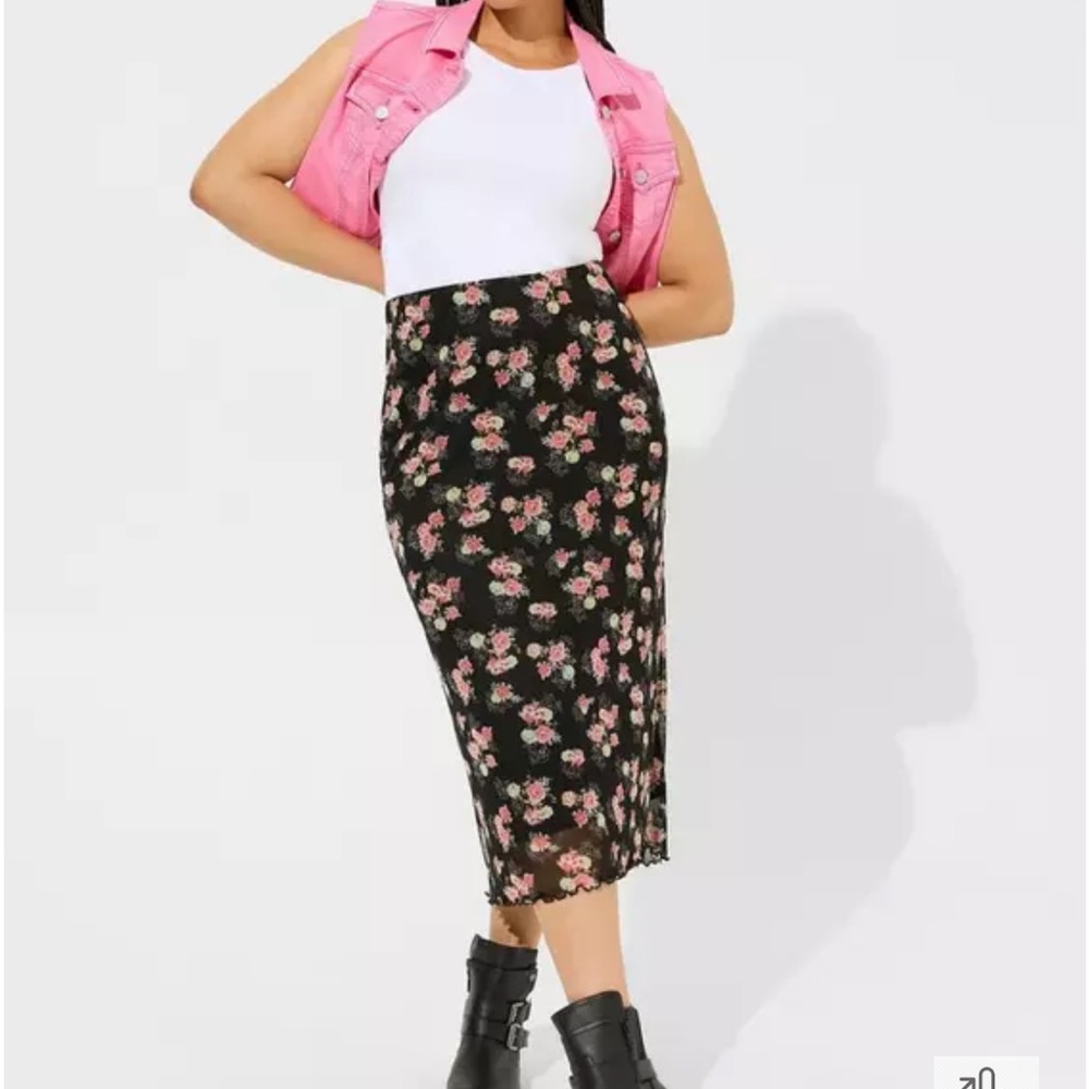 GUC Torrid Tea Length Pencil Skirt
